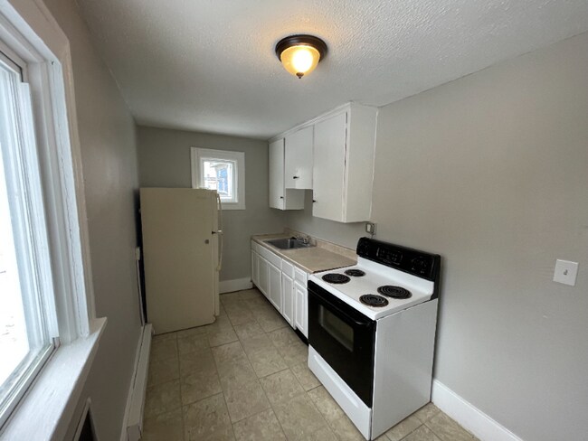 Foto del edificio - 1322 Brownell Ave