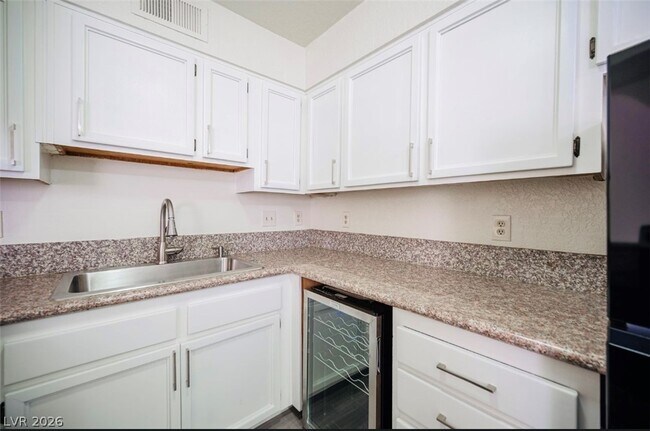 Building Photo - 5336 Mancos Ct