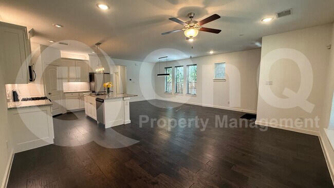 Foto del edificio - 872 TX-5