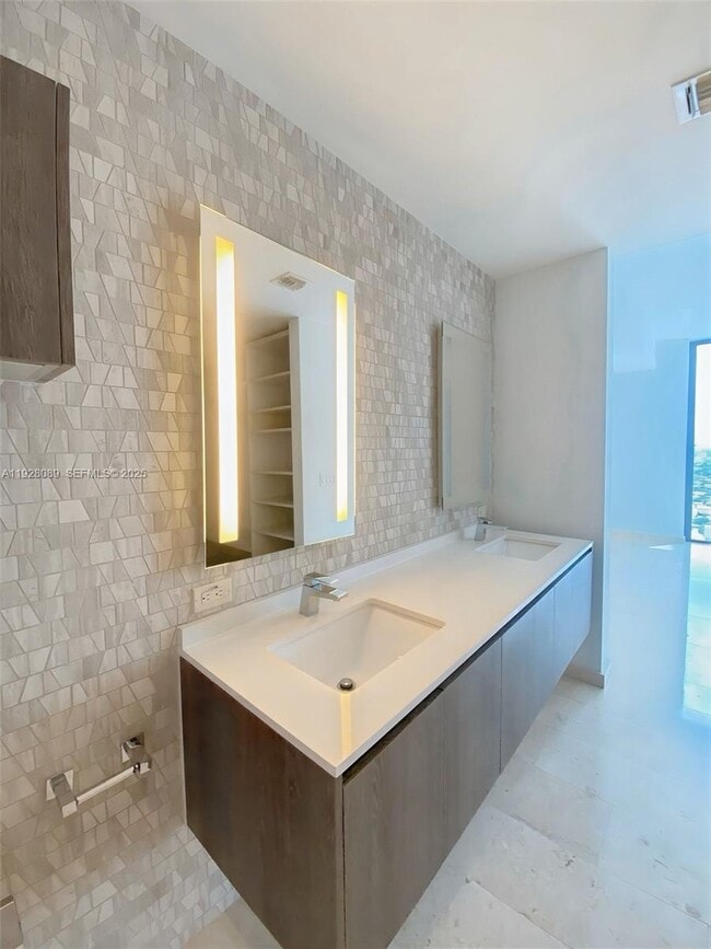 Building Photo - 88 SW 7th St