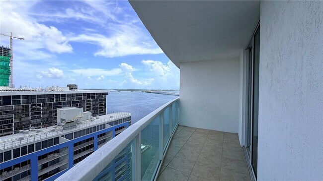 Foto del edificio - 2101 Brickell Ave