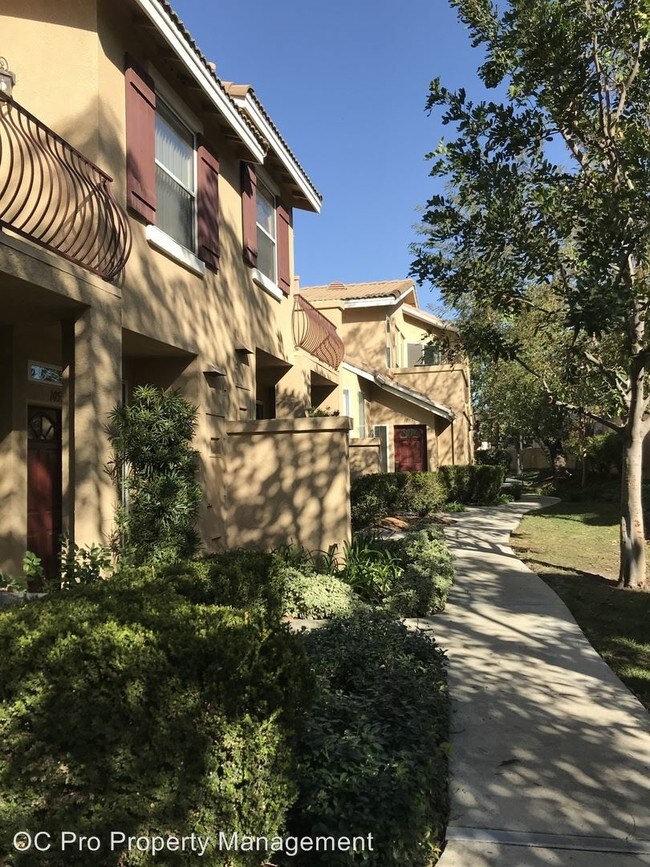 Foto del edificio - 1053 S Positano Ave
