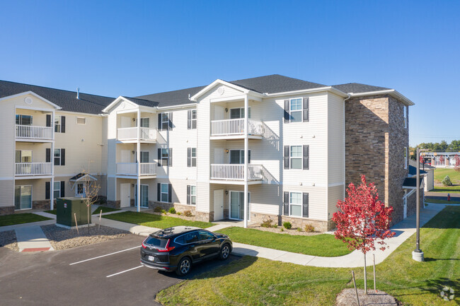 Imagen principal - Olmsted Falls Senior Apartments