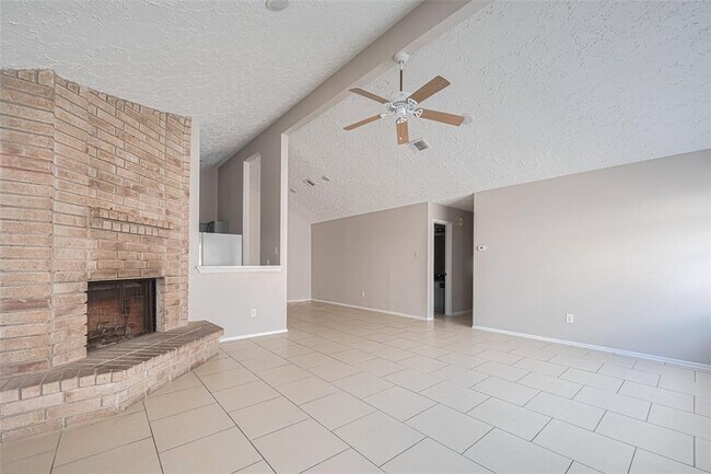 Foto del edificio - 19946 Stoney Haven Dr