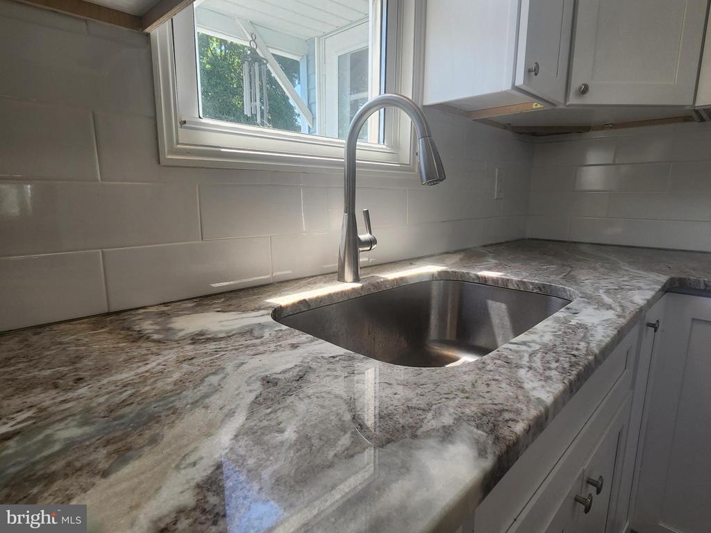 Foto principal - 363 Morrison Ave