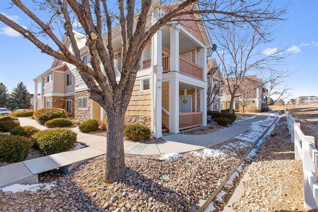 Building Photo - Students Welcome! Bright and Spacious 2-Bedroom, 2-Bath Condo in South Loveland