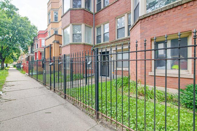 Foto del edificio - 6210 S Evans Ave