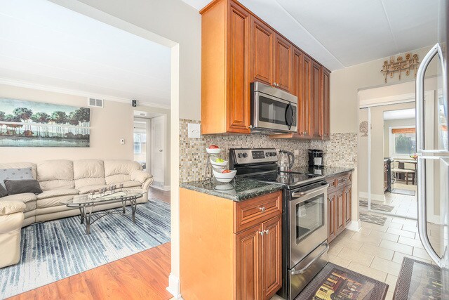 Primary Photo - 3900 W 115th Pl