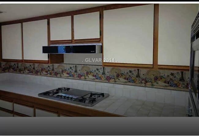 Building Photo - 3115 La Mancha Way