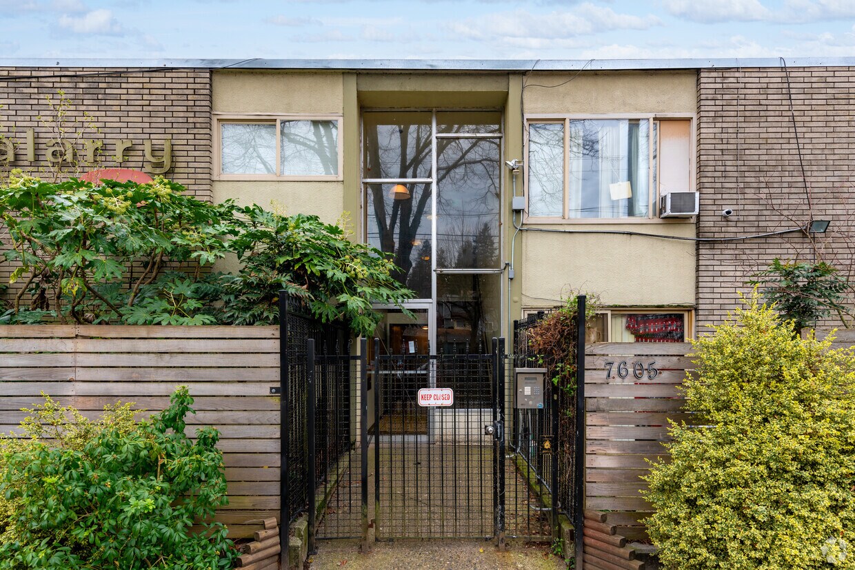 Foto del edificio - 7605 Rainier Ave S
