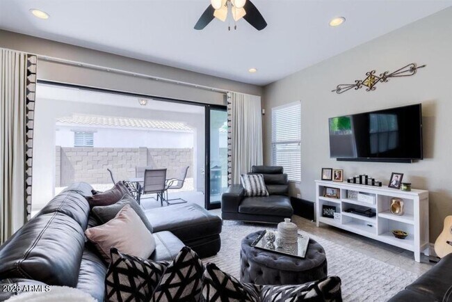 Foto del edificio - 5104 S Salk Ln