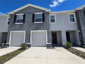 Building Photo - 32803 Pez Landing Ln