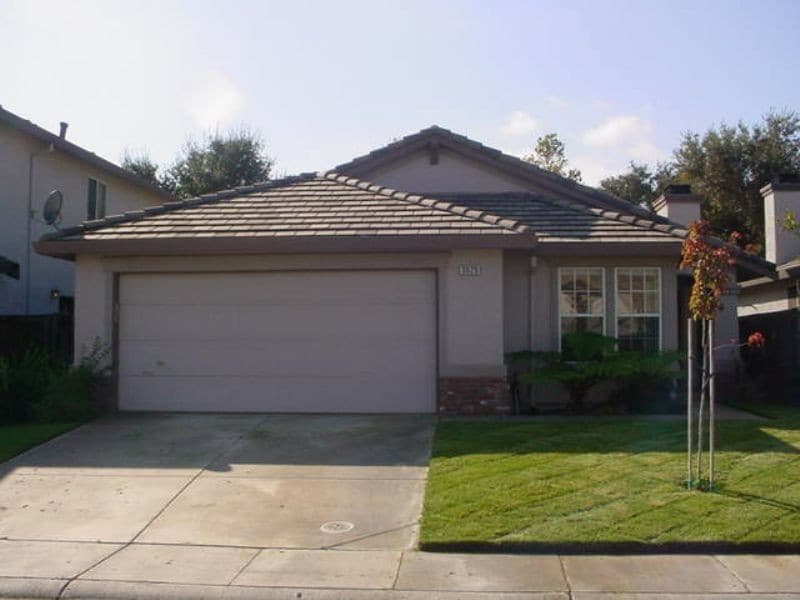 Primary Photo - 3029 Turnbuckle Cir