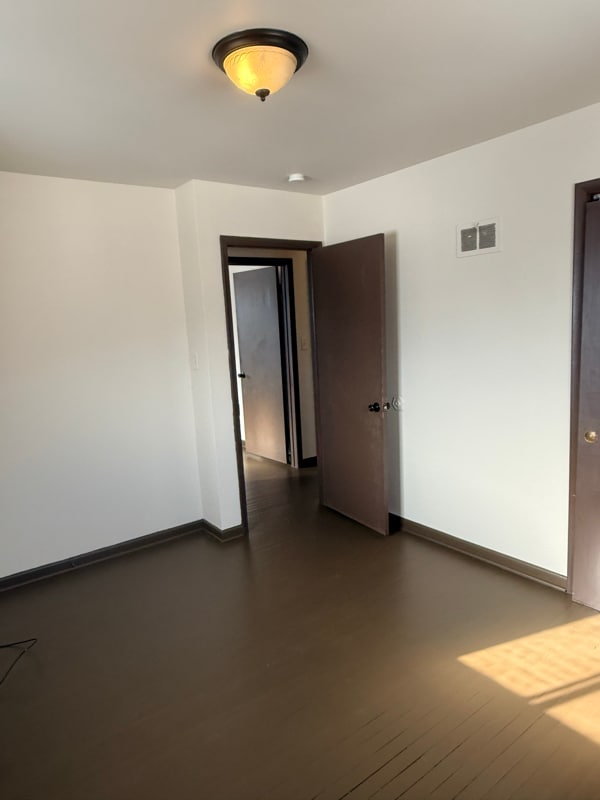 Building Photo - 8803 W Thurston Ave