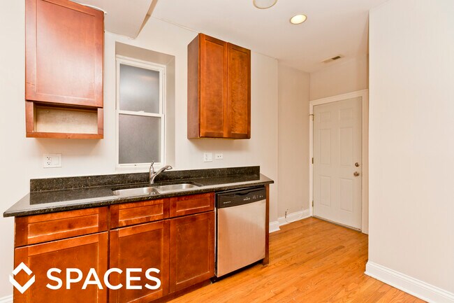 Foto del edificio - 6508 N Claremont Ave