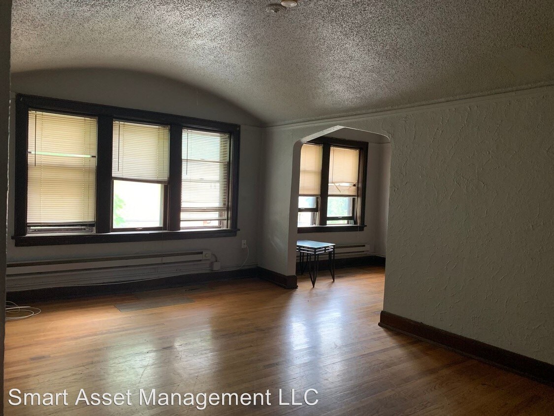 Foto principal - 330 W Keefe Ave
