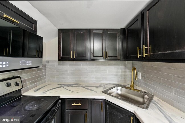Foto del edificio - 3781 MCKEE Rd