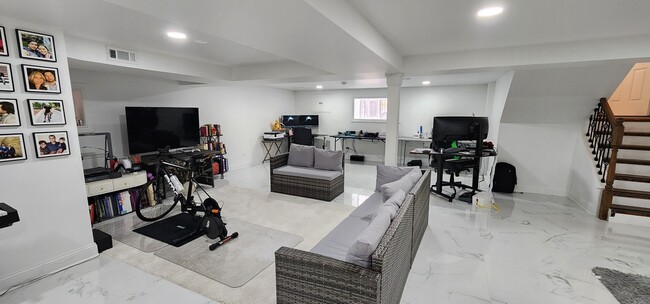 Foto del edificio - 6236 N Francisco Ave