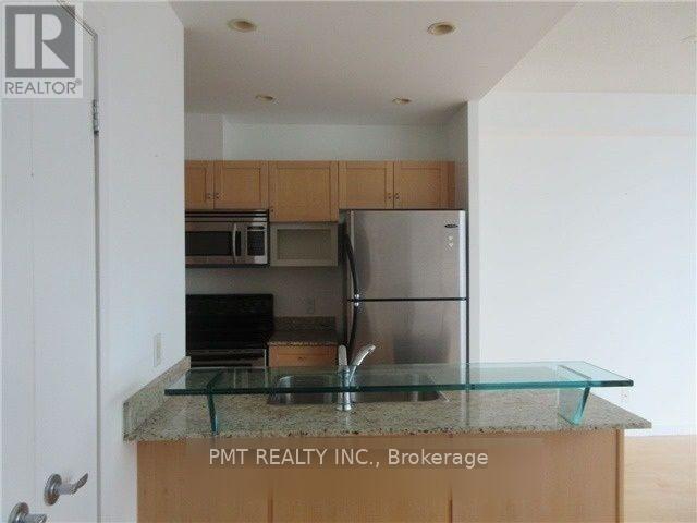 Building Photo - 208-3208 Queens Quay W