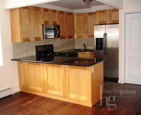 Building Photo - 4261 Hunter St