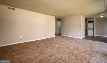 Building Photo - 7147 Donnell Pl