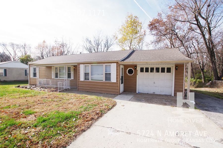 Primary Photo - NO APP FEES! Beautiful 3-Bed/2-Bath Single...