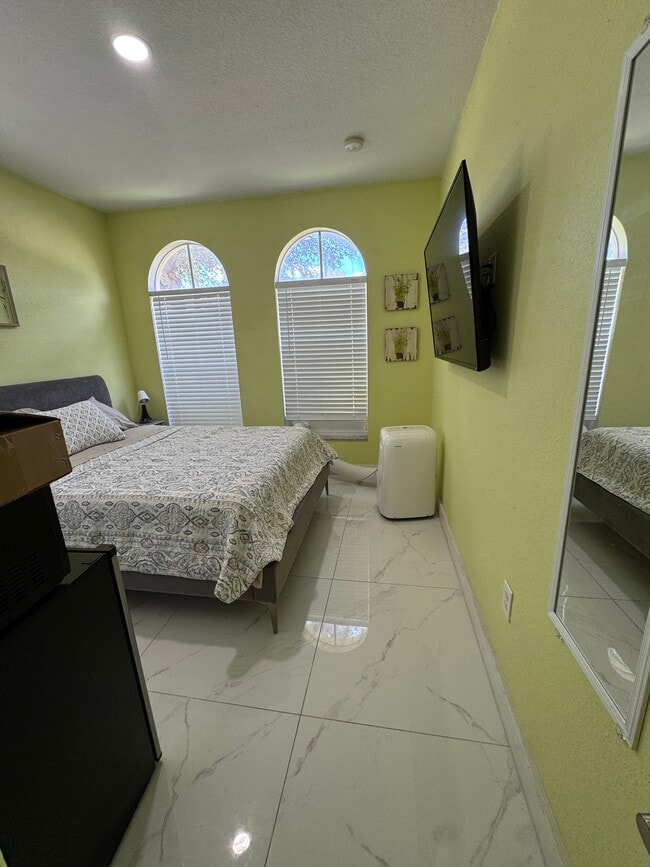 Foto del edificio - 15033 SW 8th Ter