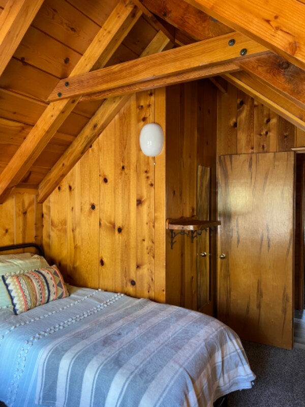 Building Photo - 2541 Idyllwild Dr