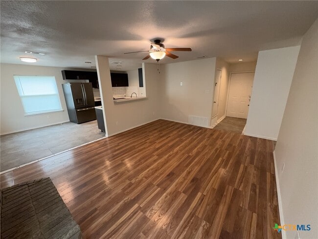 Building Photo - 2808 Cactus Dr