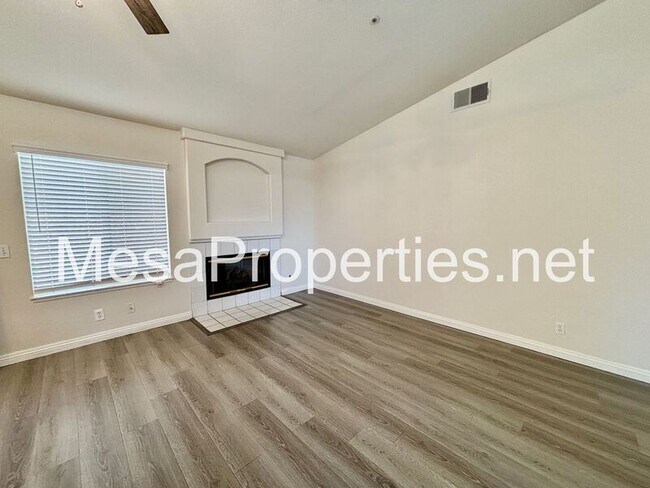 Foto del edificio - 2816 W Fairview Dr