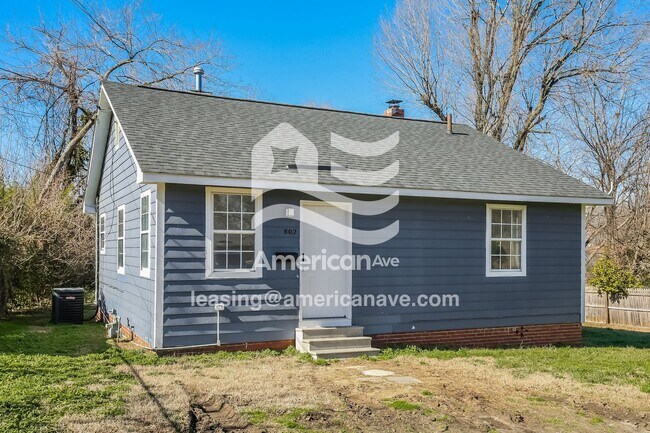 Foto del edificio - 802 Abington Dr