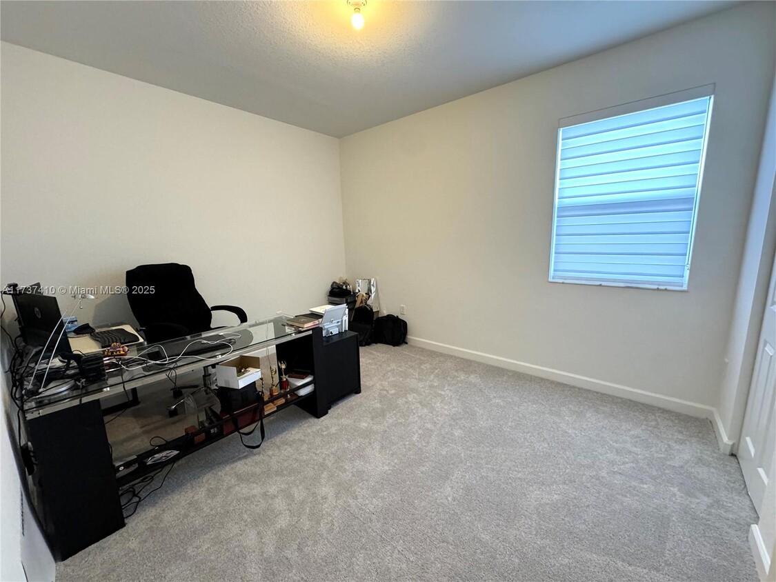 Primary Photo - 2481 SW 25th Ave