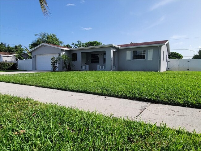 Building Photo - 1814 Oakmount Dr