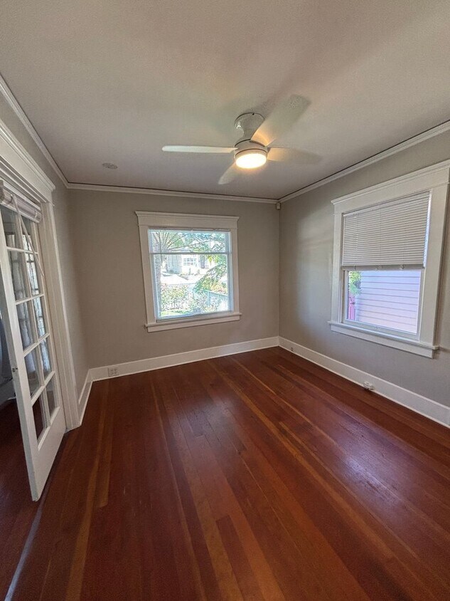 Foto del edificio - Charming Downtown Craftsman - Live/Work - Zoned Mixed Use