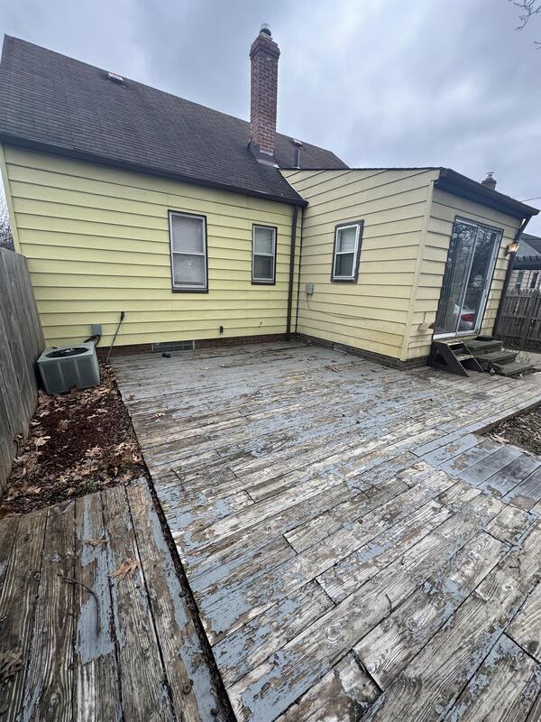 Building Photo - 21419 Raymond St