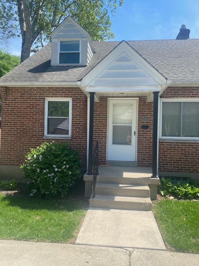 Building Photo - 1106 Acorn Dr