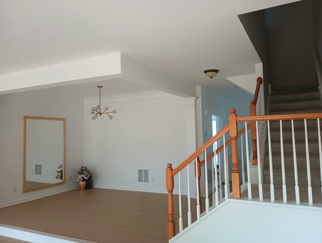 Building Photo - 50 Avalon Ct