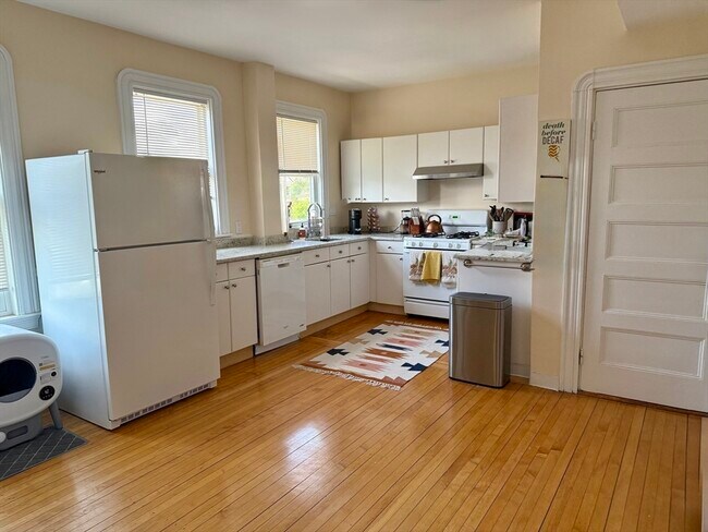 Foto del edificio - 240-242-242 Brown St