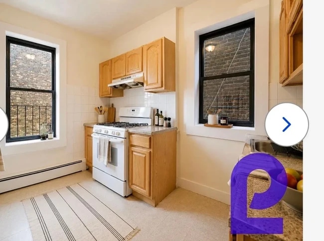 Foto del edificio - 2441 Jerome Ave