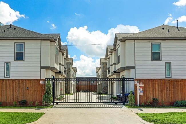 Foto del edificio - 4849 Benning Dr