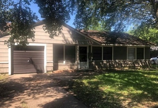 Building Photo - 3750 Graves Ave