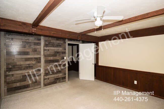 Building Photo - Spacious 3BD/2BA Home in Euclid