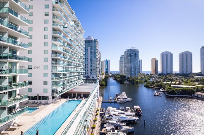 Foto del edificio - 400 Sunny Isles Blvd