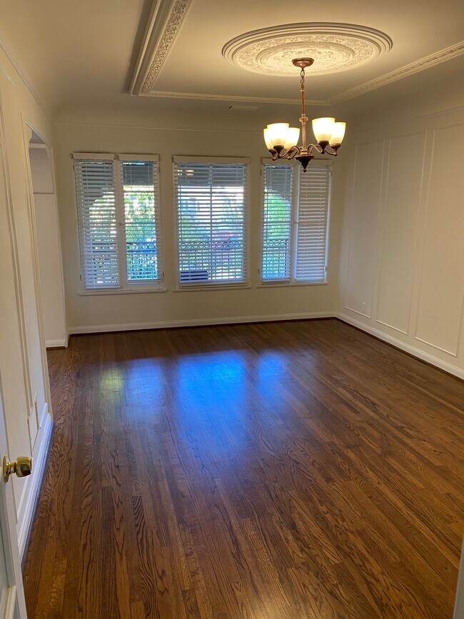 Dining Room - 845 S Holt Ave