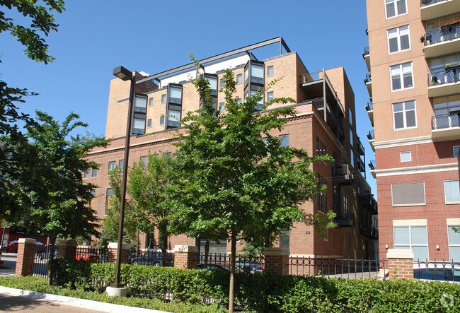 Building Photo - The Daily News Building