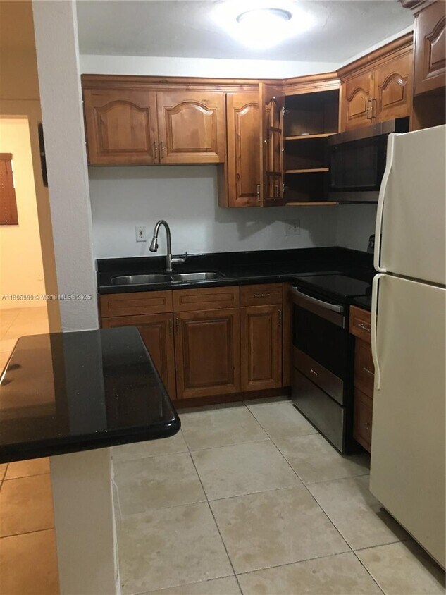 Foto principal - 4450 SW 67th Ave
