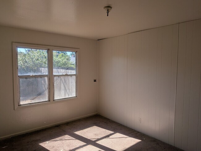 Building Photo - 5302 Thurman Way