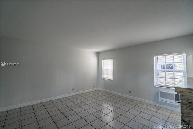 Building Photo - 320 83rd St