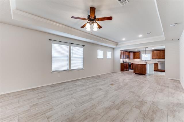 Foto del edificio - 7613 Heritage Dr