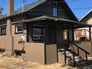 Building Photo - 708 Methow St